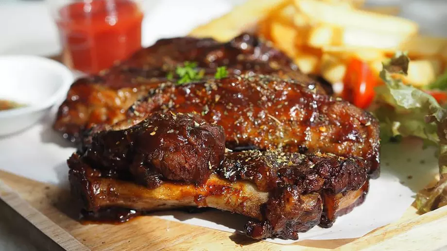 Крехки вратни пържоли на фурна      