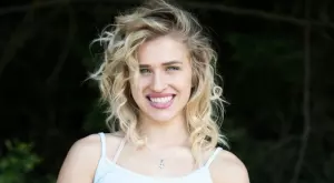 Елизабет от "Игри на волята" разкри дали има човек до себе си (СНИМКИ)