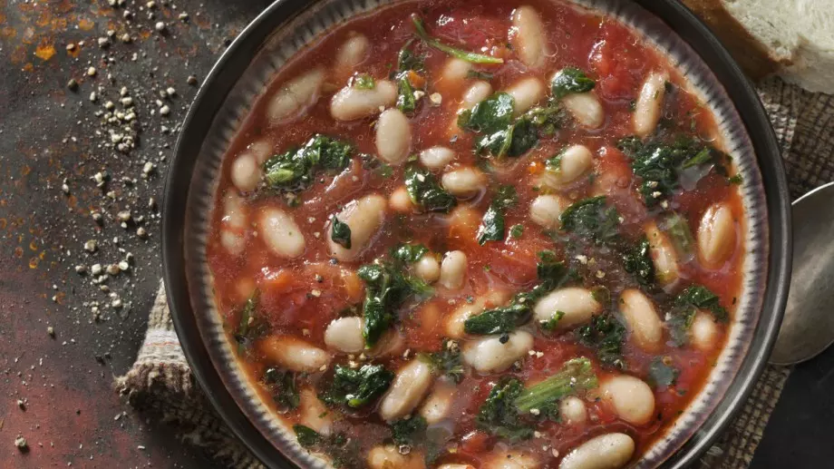 Трябва да го опитате: Бобена чорба от тефтера на баба