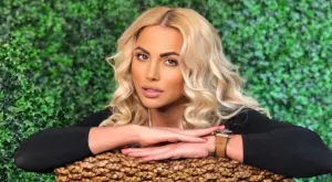 Поп-фолк певицата Юнона каза „Да“ (СНИМКИ)