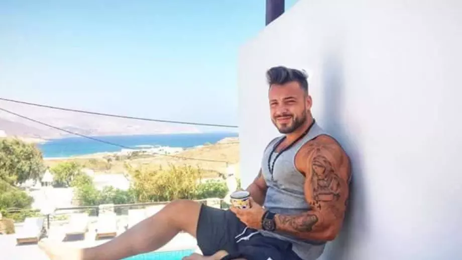 Вижте сексапилния Кристиян Кирилов от "София ден и нощ", преди да натрупа мускули   