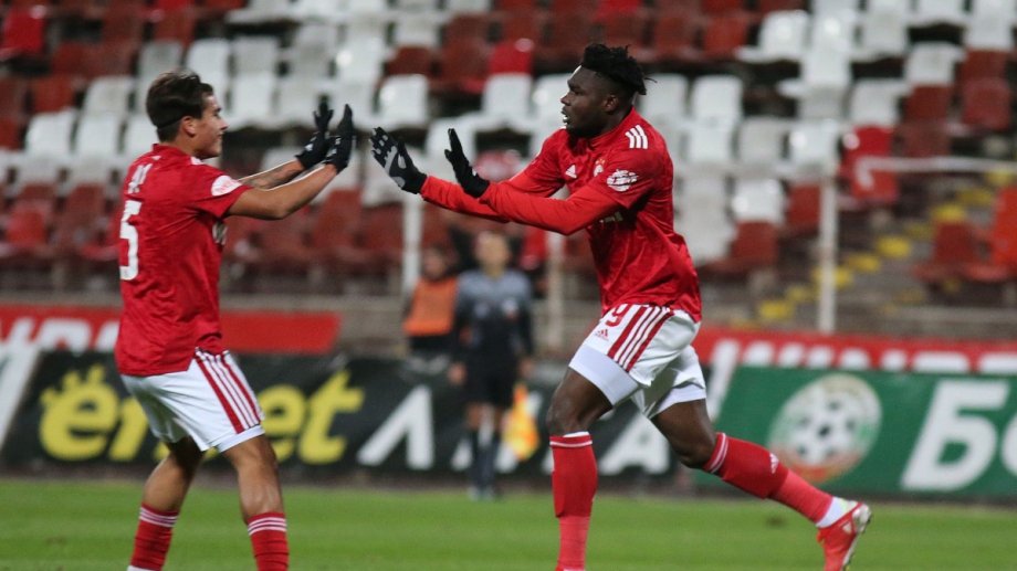 Мачът между и австрийския Хартберг който трябваше да се играе