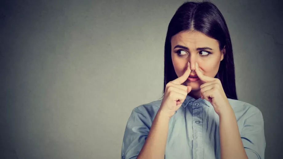 Решете проблемa с лошата миризма от канала с тези народни средства