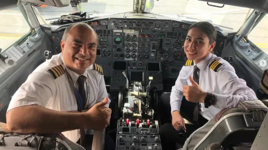 Първата жена пилот в Афганистан, която намери спасение в България