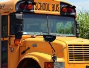 Верижна катастрофа предизвика училищен автобус в Силистра