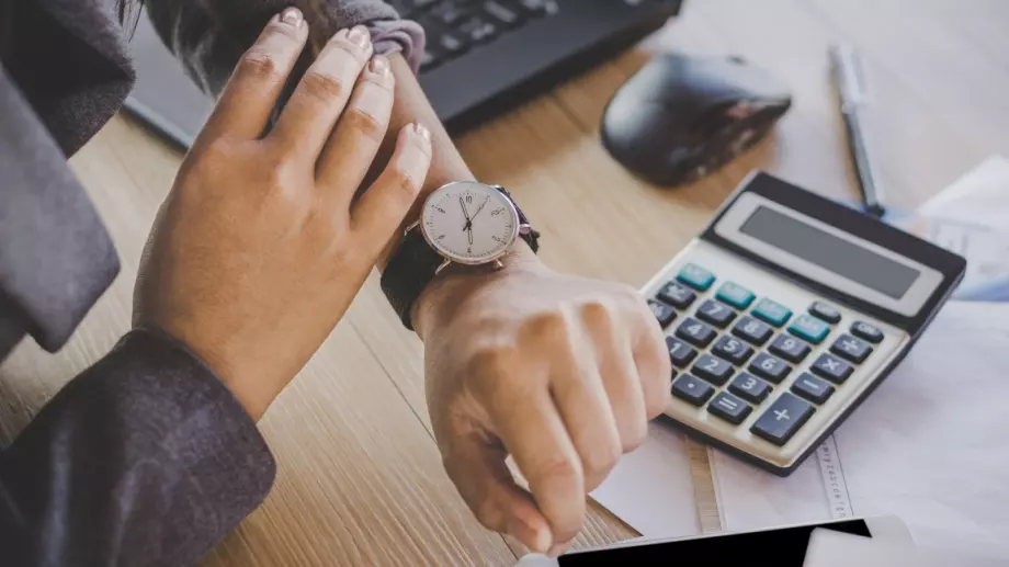 40-часовата работна седмица стана на един век