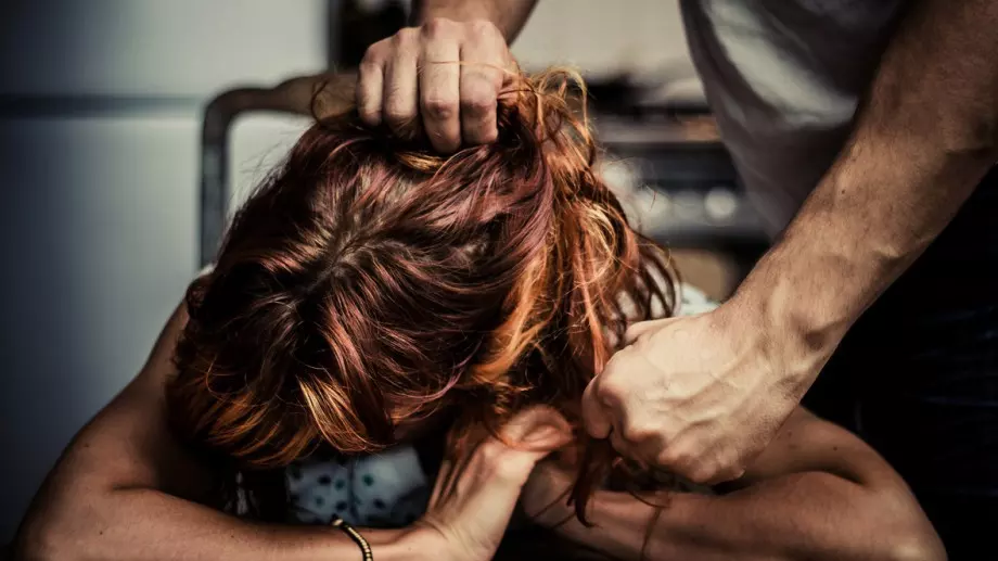 Протести днес срещу насилието над жени в България 