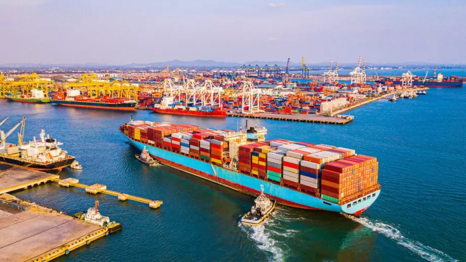 Южна Корея изпитва най-лошия търговски дефицит в историята си