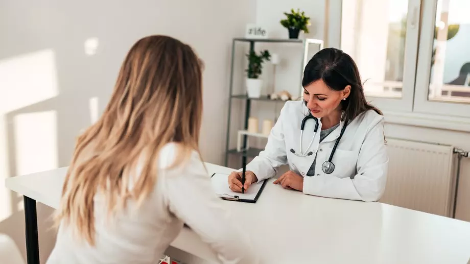 Женски виц за 29 юни 2023: Жена отишла на лекар заради умора