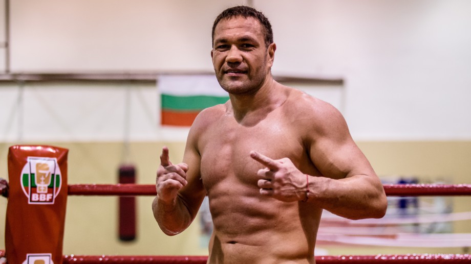 Българският боксьор в тежка категория отново ще излезе
