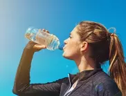 Изтича ли срокът на годност на водата? Какво трябва да знаете, преди да изпиете старата бутилка вода?