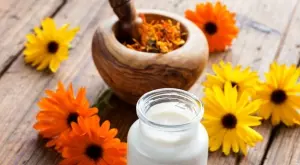 Този домашен крем със свинка мас ще опъне лицето ви по-добре от ботокс