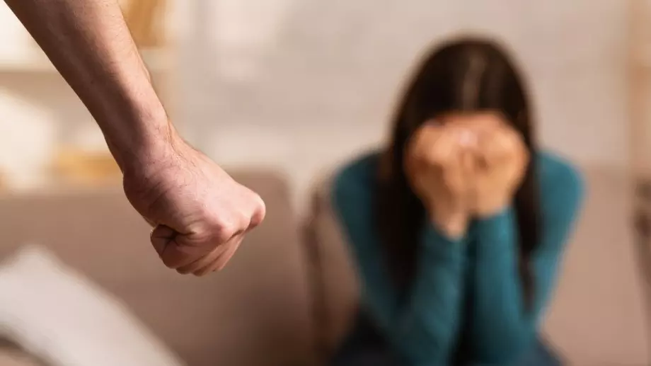 Жертва на домашно насилие: Бях смачкана, бях роб на страха и срама