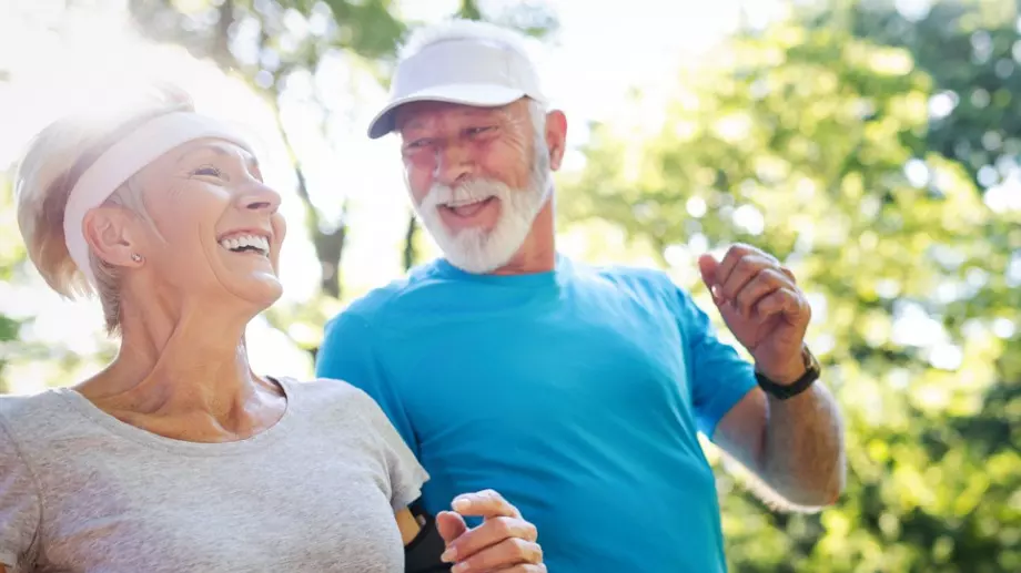 Виц за днес: Бай Гошо и баба Пена в старческия дом