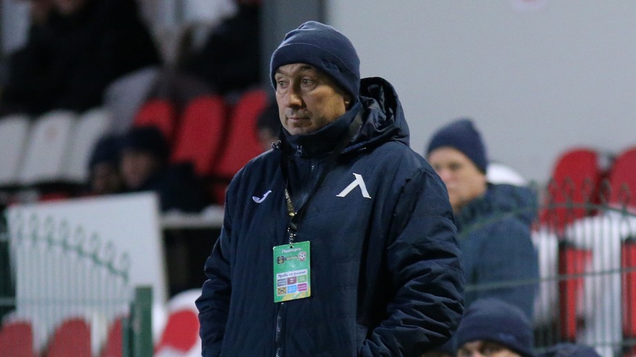 Треньорът на Станимир Стоилов отказа да каже че неговият отбор