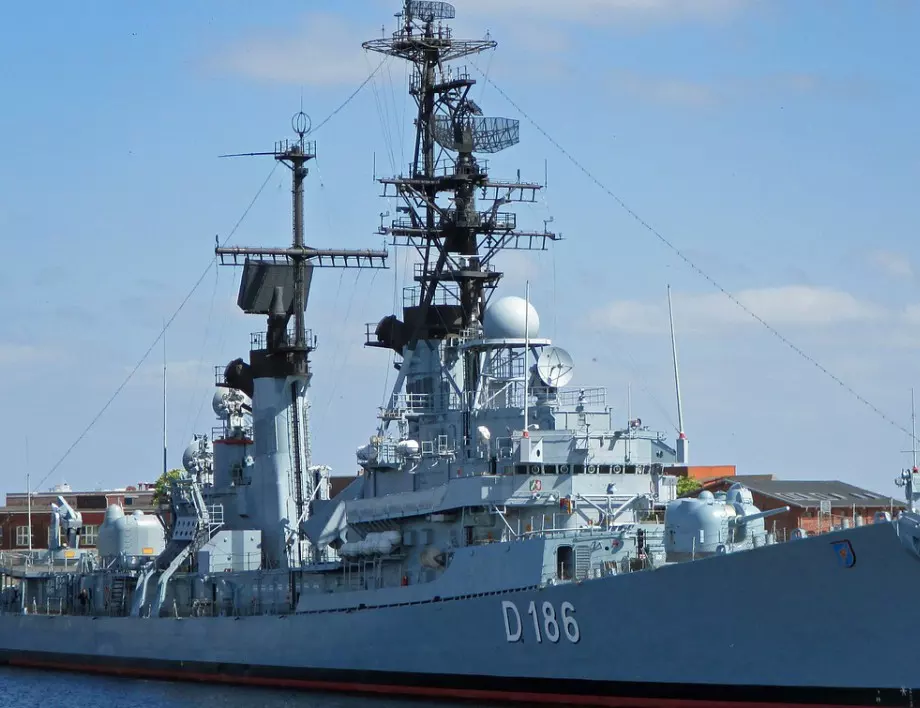  Първо съвместно военноморско учение на Русия със страни от Югоизточна Азия