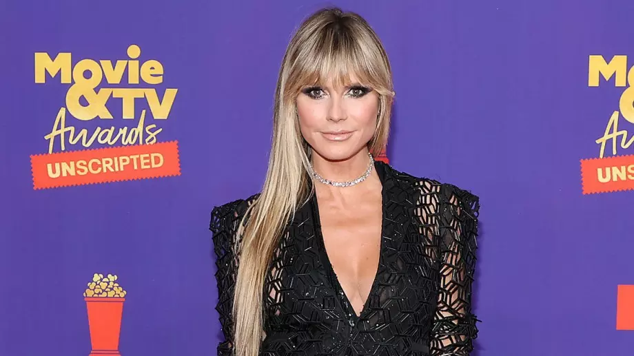 18-годишната дъщеря на Хайди Клум захвърли дрехите (СНИМКА)