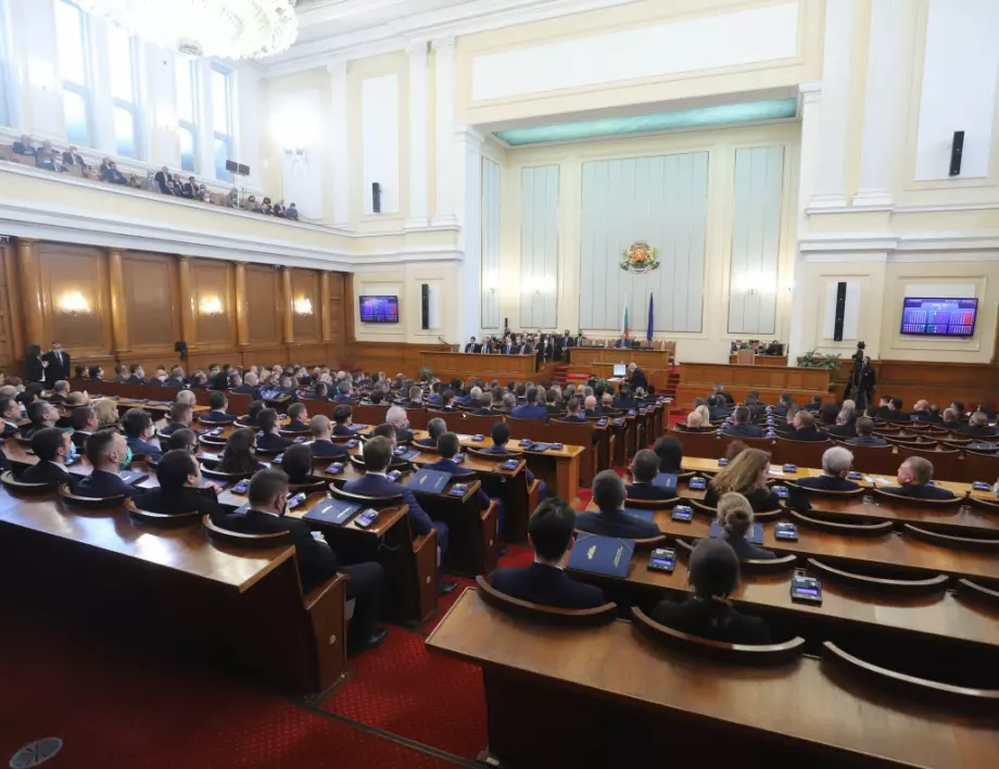Неопитни политици поемат парламентарните комисии