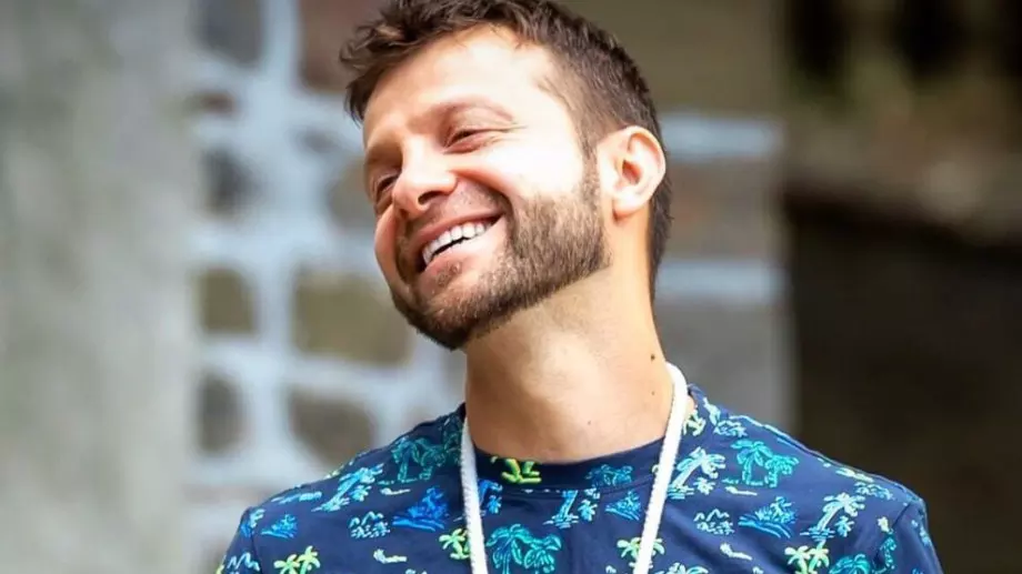 Коцето от „Фермата” показа половинката си (СНИМКИ + ВИДЕО)