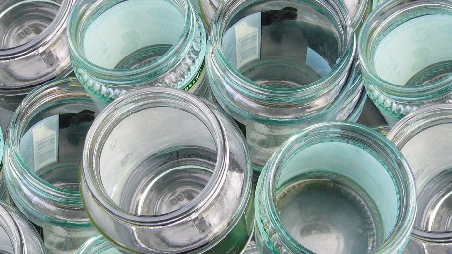 Стерилизация на бурканите в микровълновата фурна - ето как се прави