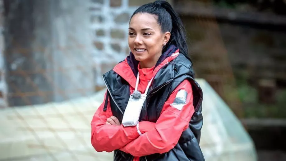 Чаровната Лора от "Фермата" показа перфектно тяло 