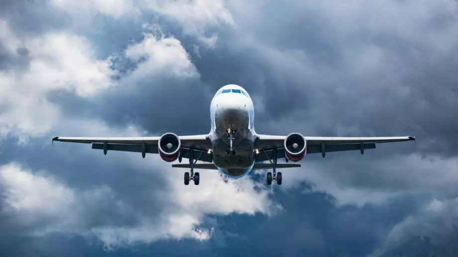 Отменят 700 полета заради стачки на три летища в Германия