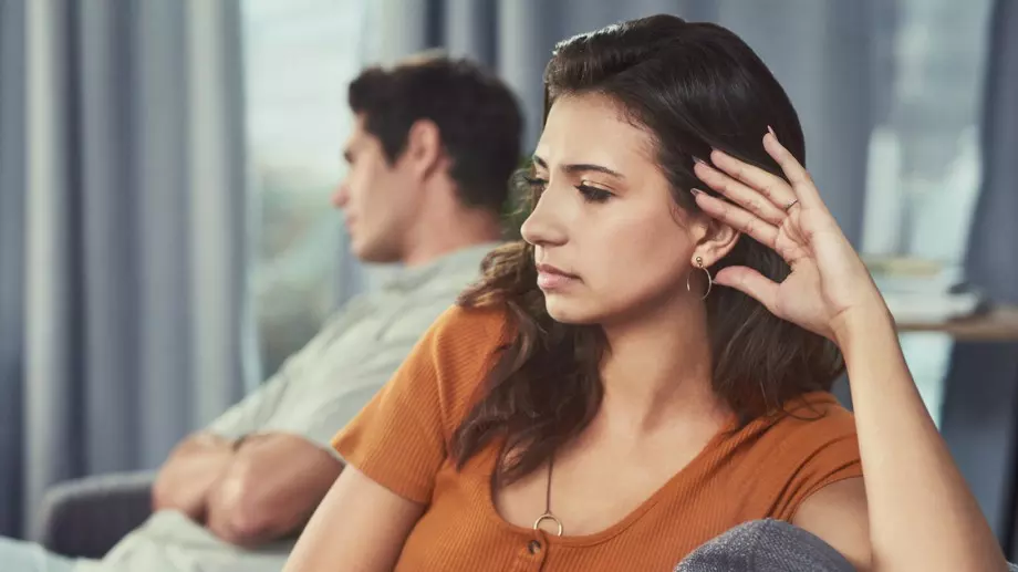 Причините, поради които мъжете напускат жените, които обичат