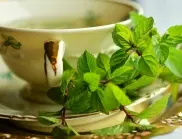 5 билкови чая, които ще ви събудят без нито капка кофеин