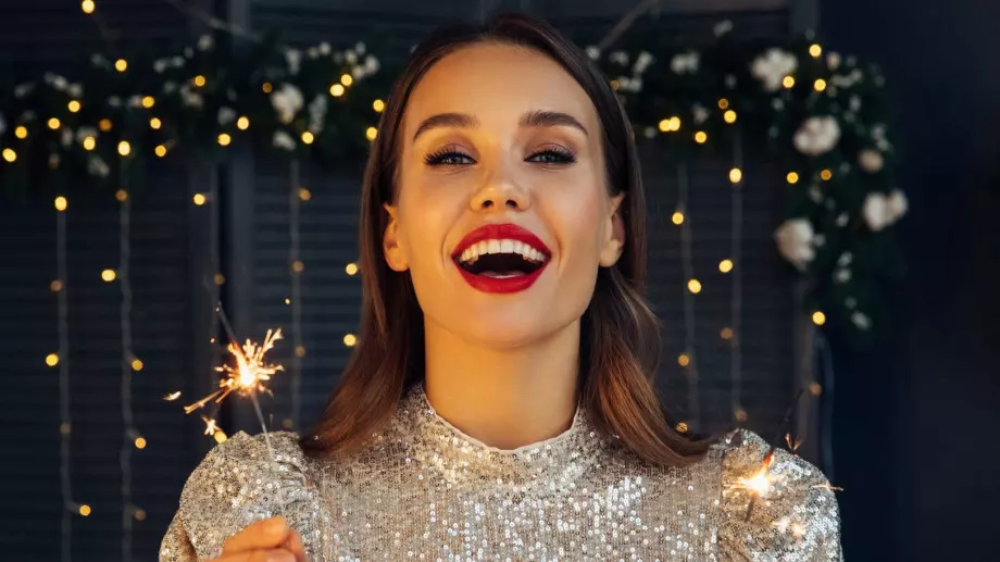 Женски виц за 26 декември 2023: Две приятелки си говорят за Нова година