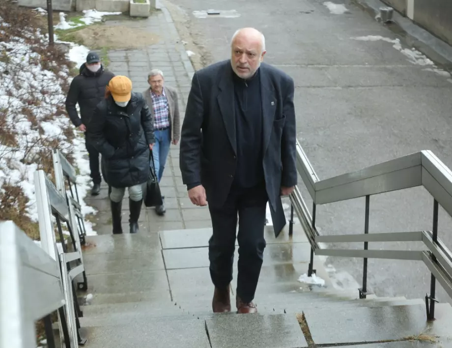 Минеков гони ГЕРБ от централата им: Ако не стане с молба, ще пробваме по законов път (ВИДЕО)