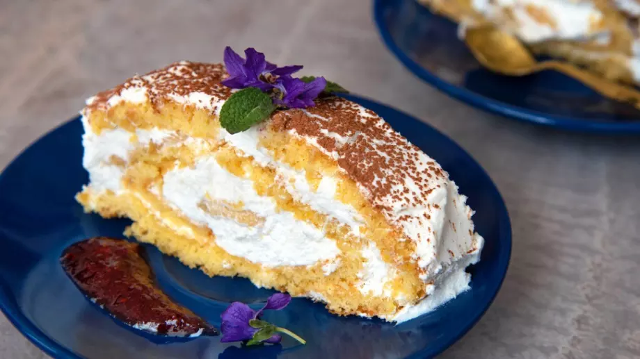 Сладко руло с бял шоколад