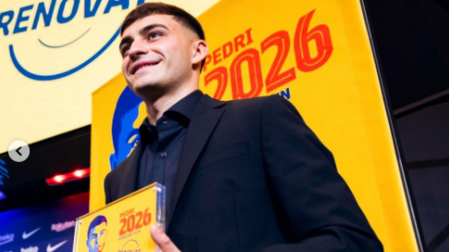 Полузащитникът на и Испания коментира информацията че два английски гранда