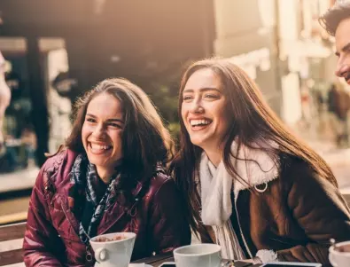 Най-смешен виц на деня: Мъжка компания на ресторант