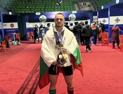 Българин спечели световна титла в щангите с рекорд!