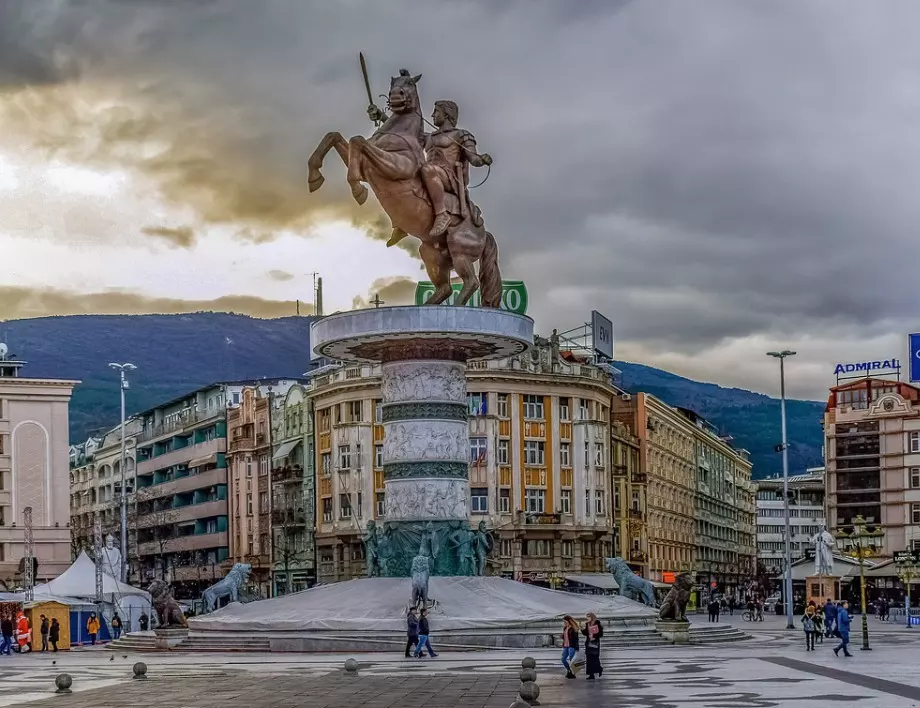 Кой иска Скопие да остане извън ЕС? Вижда му се кандилото