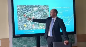  {{ otherArticle[0].article.title }} 