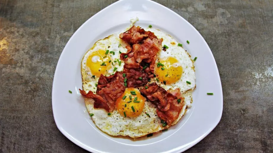 Бърза вечеря с риба и яйца - ето как