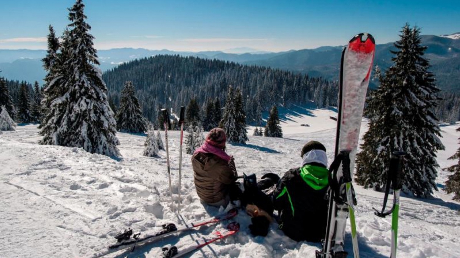 Натрупаната в последните дни снежна покривка дава възможност ски зона
