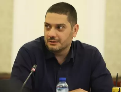 Христо Гаджев: Правителството се държи като лешояд над страданието на Украйна, вместо помощ, върти търговия