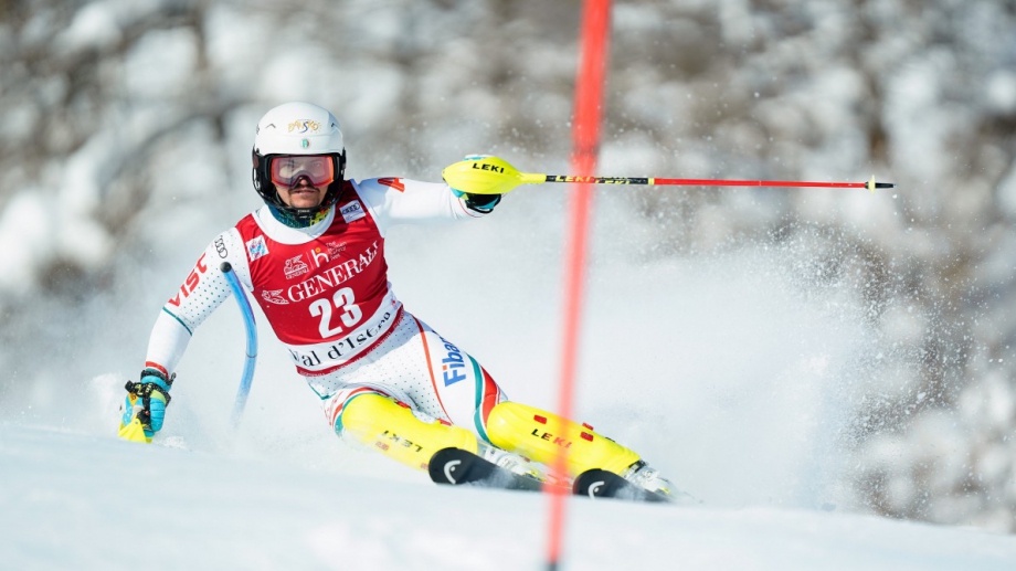Най добрият български скиор в алпийските дисциплини отпадна в първия манш