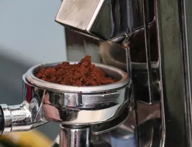 Не изхвърляйте утайката на кафето - ето за какво служи