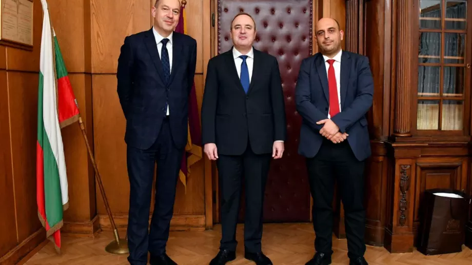 ОББ и Софийски университет подписаха договор за партньорство и дадоха старт на „КВС България – ESG Академия“