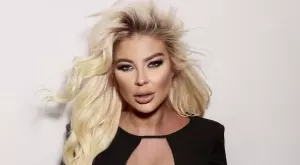 Андреа нагорещи страстите напълно гола (СНИМКА)