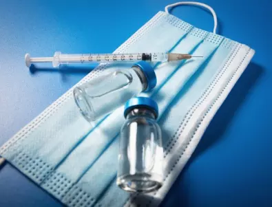 МЗ с призив към хората от рисковите групи да се ваксинират срещу COVID-19