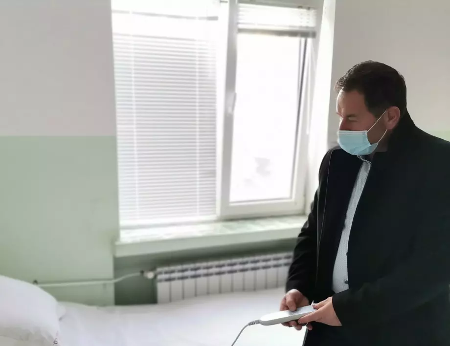 20 нови специализирани легла доставиха в МБАЛ „Проф. д-р К. Чилов“ в Мадан