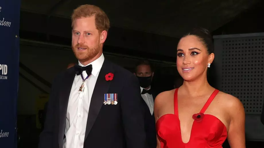 Принц Хари и Меган Маркъл за първи път показаха дъщеря си (СНИМКА)