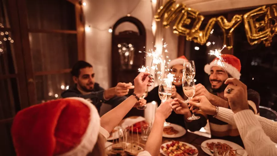 НЕ ги слагайте на масата на Нова година - тези храни привличат нещастието в дома