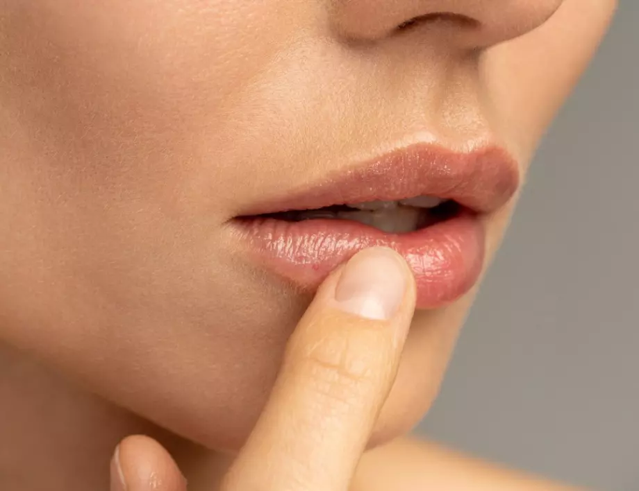 Какви може да са причините за сухота в устата