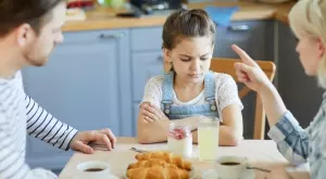 Децата, които не се възпитават с любов, стават възрастни, които не знаят как да обичат   