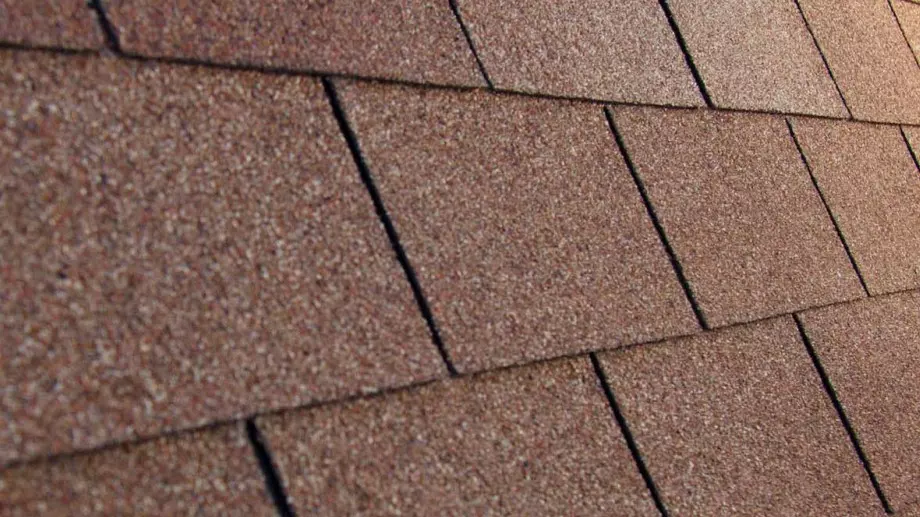 Важни характеристики при монтажа на мек покрив през студения сезон